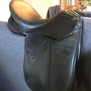 Henri de Rivel Dressage Saddle, Black, Size 16 1/2, 16.5